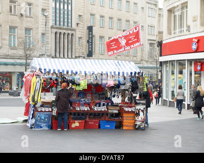 Straßenstand im Stadtzentrum von Liverpool Merseyside UK Stockfoto