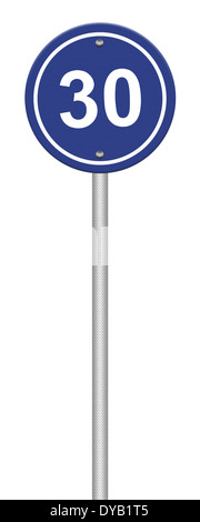 Ein Schild zeigt eine Geschwindigkeitsbegrenzung Stockfoto