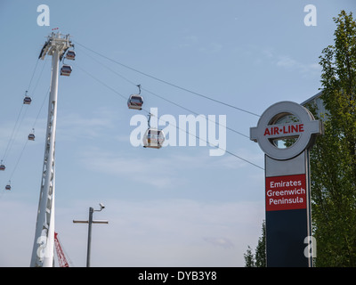 Emirates Air-Line Seilbahn in der Nähe der Emirate Greenwich Peninsula Stockfoto