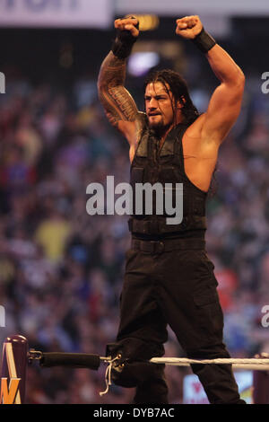 New Orleans, Louisiana, USA. 6. April 2014. RÖMISCHE Herrschaft von The Shield feiert den Sieg über die New Age Outlaws während Wrestlemania 30 BMW Super Dome. © Matt Roberts/ZUMA Wire/ZUMAPRESS.com/Alamy Live-Nachrichten Stockfoto