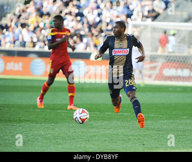 Chester, Pennsylvania, USA. 12. April 2014. Philadelphia Union-Spieler, RAYMOND GADDIS (28) in Aktion gegen Real Salt Lake während des Spiels statt im PPL Park in Chester Pa Credit: Ricky Fitchett/ZUMAPRESS.com/Alamy Live News Stockfoto