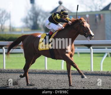 Lexington, KY, USA. 12. April 2014. Aoril 12, 2014: Judy die Schönheit und Jockey John Velazquez gewinnen die G1 Madison S. bei Keeneland für Besitzer und Trainer Wesley Ward.Jessica Morgan/ESW/CSM/Alamy Live News Stockfoto