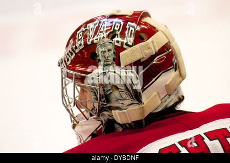 Helm der Helm ein Harvard Hockey Goalie. Stockfoto