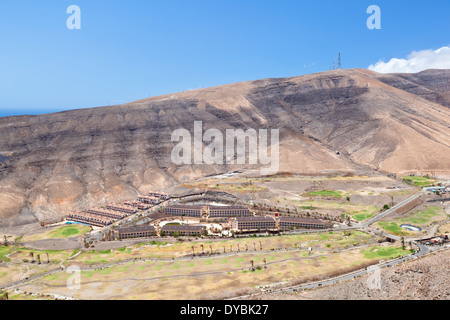 Blick vom Weg zum Pico De La Zarza bis auf eine halbe fertig Golfresort. Stockfoto