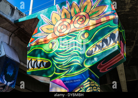 Wandbild im Chicano Park. Barrio Logan, San Diego, California, Vereinigte Staaten von Amerika. Stockfoto