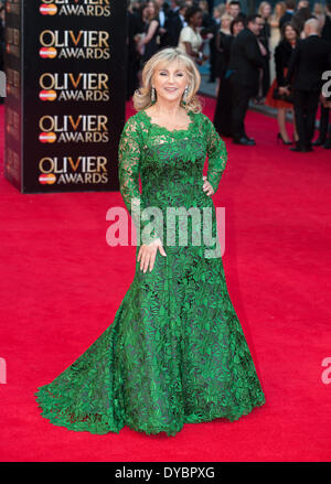 London, UK, 13. April 2014. Sängerin Lesley Garrett kommt bei den Laurence Olivier Awards am Royal Opera House im Zentrum von London, am Sonntag, 13. April 2014 statt. Bildnachweis: Heloise/Alamy Live-Nachrichten Stockfoto
