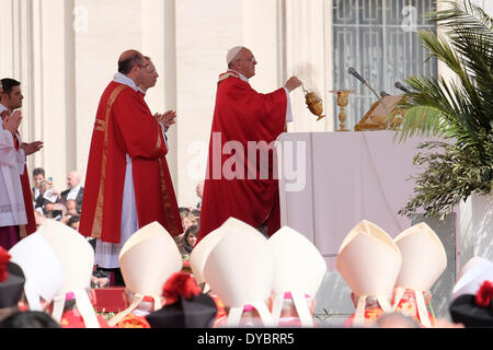 Der Vatikan, Vatikanstadt. 13. April 2014. Franziskus am Palmsonntag im Vatikan, Vatikanstadt. Bildnachweis: Wirklich einfach Star/Alamy Live-Nachrichten Stockfoto