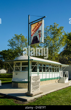 Das historische Straßenbahn-Diner ist in die Route 66 Hall Of Fame und befindet sich in einer Stadt entlang der Route 66. Stockfoto
