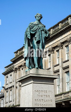 Statue von König George IV in George Street, Edinburgh wurde zum Gedenken an den Besuch von George IV nach Schottland in 1822 errichtet. Stockfoto