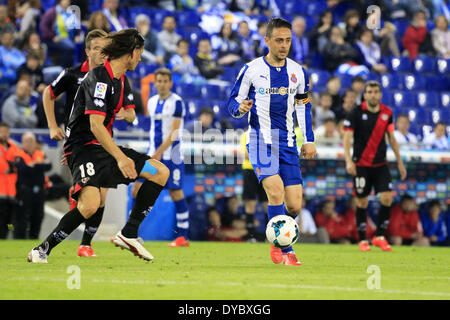 Barcelona, Spanien. 13. April 2014. Sergio Garcia und Ze Castro in der Partie zwischen RCD Espanyol und Rayo Vasllecano für die Woche 33 der spanischen Liga, gespielt im Cornella El Prat Stadion am 13. April 2014. Foto: Joan Valls/Urbanandsport/Nurphoto. Bildnachweis: Joan Valls/NurPhoto/ZUMAPRESS.com/Alamy Live-Nachrichten Stockfoto