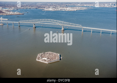 Fort Carroll und die Key Bridge in Baltimore, Maryland Stockfoto