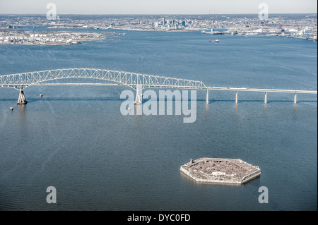 Fort Carroll und die Key Bridge in Baltimore, Maryland Stockfoto