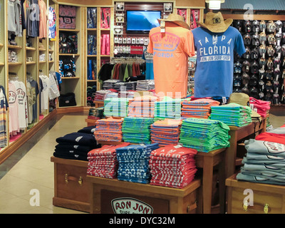 Florida-Souvenirs im Shop, Galleria, Tampa International Airport, Terminal Haupthalle, Tampa, FL Stockfoto