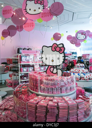 Hallo Kitty Display, Spielzeugladen FAO Schwarz Flaggschiff Interieur, NYC Stockfoto