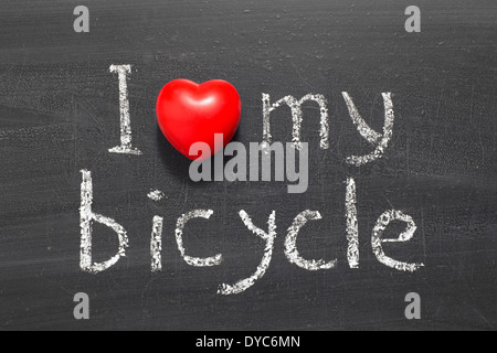 Ich liebe mein Fahrrad Ausdruck handschriftlich auf der Schultafel Stockfoto