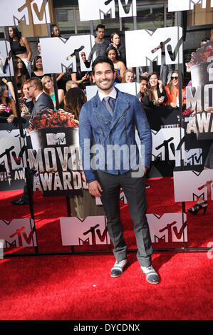 Los Angeles, USA. 13. April 2014. Schauspieler Tyler Hoechlin kommt bei den 2014 MTV Movie Awards im Nokia Theatre L.A. Live in Los Angeles, USA, 13. April 2014. Foto: Hubert Boesl/Dpa-NO WIRE SERVICE/KEIN BILDFUNK-/ Dpa/Alamy Live News Stockfoto