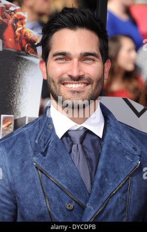 Los Angeles, USA. 13. April 2014. Schauspieler Tyler Hoechlin kommt bei den 2014 MTV Movie Awards im Nokia Theatre L.A. Live in Los Angeles, USA, 13. April 2014. Foto: Hubert Boesl/Dpa-NO WIRE SERVICE/KEIN BILDFUNK-/ Dpa/Alamy Live News Stockfoto