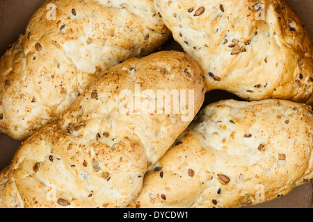 Nahaufnahme von einem frisches knuspriges Brot. Stockfoto