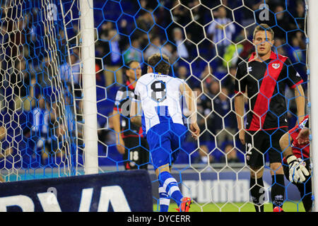 Barcelona, Spanien. 13. April 2014. Stuani Feier in der Partie zwischen RCD Espanyol und Rayo Vasllecano für die Woche 33 der spanischen Liga, gespielt im Cornella El Prat Stadion am 13. April 2014. Foto: Joan Valls/Urbanandsport/Nurphoto. Bildnachweis: Joan Valls/NurPhoto/ZUMAPRESS.com/Alamy Live-Nachrichten Stockfoto