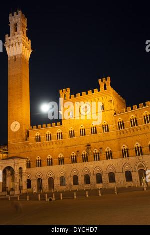 Siena-Vollmond Stockfoto