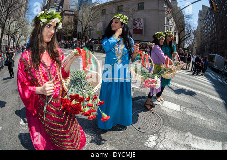 Iranisch-Amerikaner und Unterstützer bei der 11. jährlichen persischen Parade an der Madison Avenue in New York Stockfoto