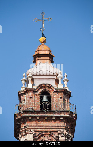 Glockenturm, Kathedrale, Saluzzo Dorf, Cuneo, Langhe, Piemont, Italien, Europa Stockfoto