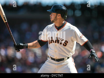 20. April 2013: San Francisco Giants Center Fielder Gregor Blanco (7) at bat während der MLB Baseball-Spiel zwischen den Colorado Rockies und die San Francisco Giants im AT&T Park in San Francisco CA. Die Riesen besiegt die Rockies 5-4. Damon Tarver/Cal-Sport-Medien Stockfoto