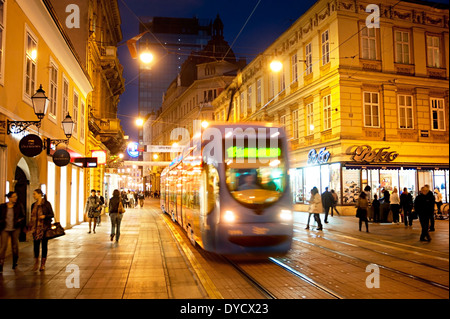 Nicht identifizierte Personen Altstadt in Zagreb, Kroatien. Stockfoto