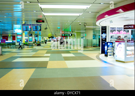 Modernes Interieur des internationalen Flughafen Changi in Singapur. Stockfoto