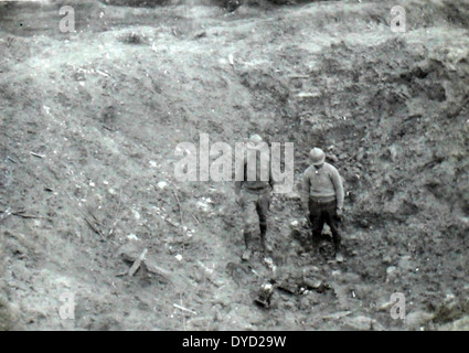 Dieses Foto aus der Philip Babcock Collection zeigt die 88th Aero Squadron, eine der bemerkenswertesten US-Geschwader während des Ersten Weltkriegs. Die 88th Squadron spielte eine wichtige Rolle bei den alliierten Luftstreitkräften, flog Missionen in Europa und trug zur Luftüberlegenheit der alliierten Streitkräfte bei. Stockfoto