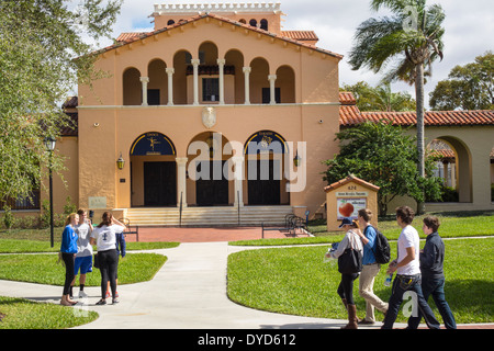 Winter Park Florida, Rollins College, Schule, Campus, Annie Russell Theater, Theater, Studenten Teenager Teenager Teenager Mädchen Mädchen, weibliches Kind k Stockfoto