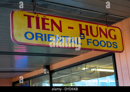 Orlando Florida, East Colonial Drive, Little Saigon, Tien Hung Oriental Foods, Shopping Shopper Shopper shoppen shoppen shoppen Geschäfte Markt Märkte Marktplatz kaufen verkaufen Stockfoto
