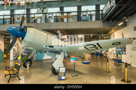 Hawker Sea Fury Kampfflugzeuge im Naval Museum of Alberta Abschnitt der militärischen Museen in Calgary, Alberta, Kanada Stockfoto