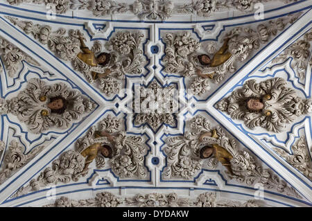 Üppigen barocken Stuckaturen an der Decke der Aurora Kirche, Priego de Córdoba, Córdoba Provinz, Andalusien, Spanien Stockfoto