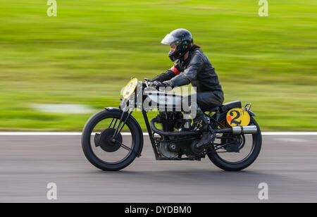 1928 Norton CS1 Motorrad mit Geschwindigkeit. Stockfoto