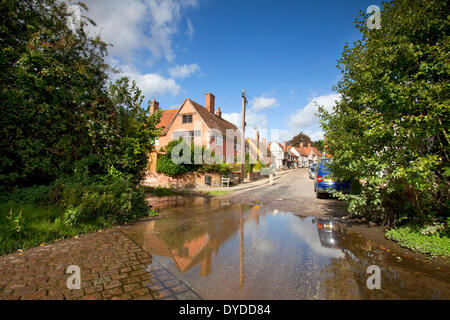 Das malerische Dorf Kersey in Suffolk. Stockfoto