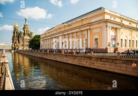 Ein Blick auf die Kirche des Erlösers auf Auferstehungskirche in St. Petersburg. Stockfoto