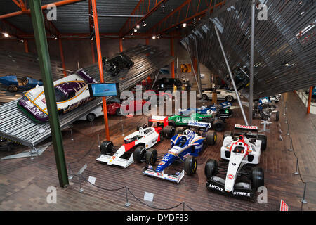 Fahrzeuge im Beaulieu Motor Museum einschließlich der Formel1 und Le Mans Autos. Stockfoto