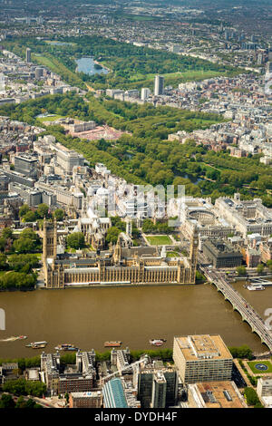 Luftaufnahme von einigen der wichtigsten Sehenswürdigkeiten Londons. Stockfoto