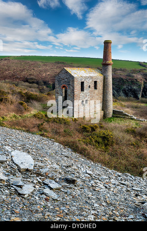 Eine alte verlassene Maschinenhaus an der Prince Of Wales Schiefer Steinbruch ordentlich Tintagel in Nord Cornwall Stockfoto