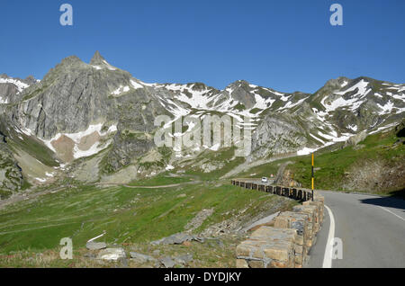 Bernhardiner Bernhardiner Pass Italien Schweiz Europa Schweizer Grenze grand St. Bernard Hospiz Grenze Mt Blanc großer Heiliger Stockfoto