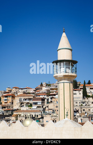 Das Minarett der weißen Moschee, Nazareth, unteren Galiläa, Israel. Stockfoto