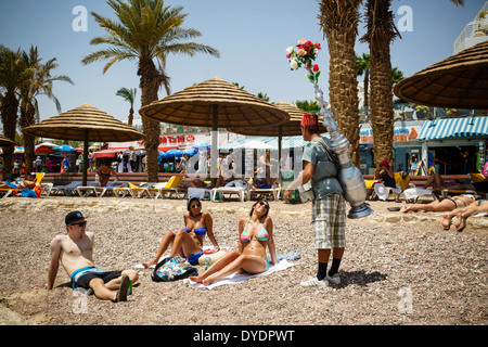 Menschen am Strand, Eilat, Israel. Stockfoto