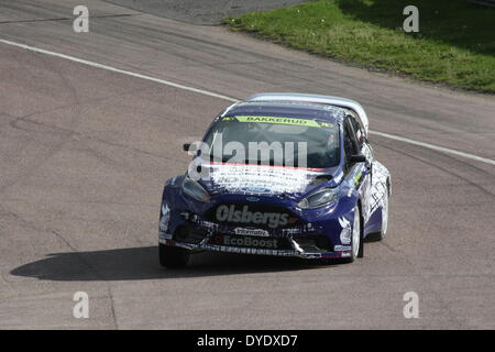 Lydden Hill, Kent, UK. 15. April 2014. Szenen aus The FIA World Rallycross Medientag Vorschau der zweiten Runde am 24. und 25. Mai, 2014 norwegischen Andreas Bakkerud in seinem Ford Credit: Motofoto/Alamy Live News Stockfoto