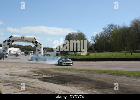 Lydden Hill, Kent, UK. 15. April 2014. Szenen aus The FIA World Rallycross Medien Tag Vorschau Mai der zweiten Runde am 24. und 25., 2014 Nissan "Driften" mit Bagsy. Bildnachweis: Motofoto/Alamy Live-Nachrichten Stockfoto