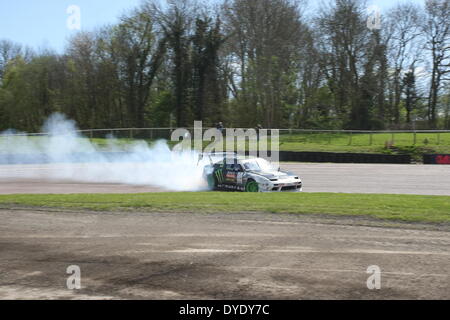 Lydden Hill, Kent, UK. 15. April 2014. Szenen aus The FIA World Rallycross Medien Tag Vorschau Mai der zweiten Runde am 24. und 25., 2014 Nissan "Driften" mit Bagsy. Bildnachweis: Motofoto/Alamy Live-Nachrichten Stockfoto