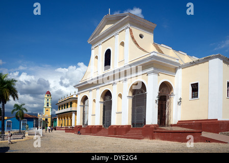 Plaza Major mit Iglesia Parroquial De La Altstadt Santisima Trinidad Provinz Sancti Spiritus-Kuba Stockfoto