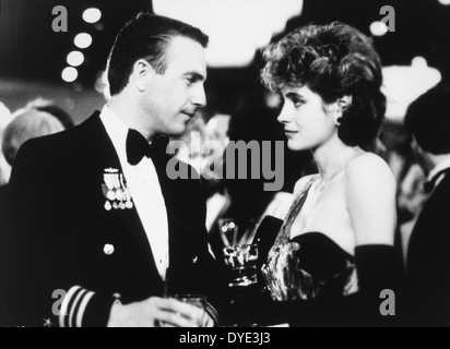 Sean Young und Kevin Costner, am Set des Films, "No Way Out", 1986 Stockfoto