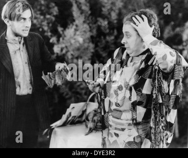 Dwight Frye, Maude Eburne am Set des Films, "Die Fledermaus", 1933 Stockfoto