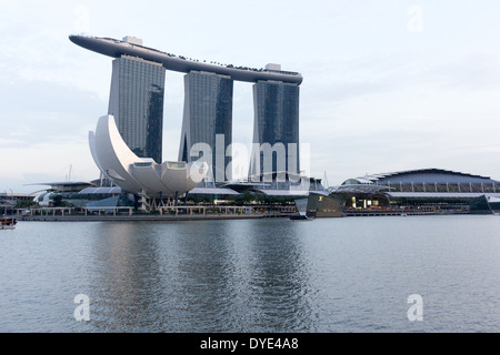 Marina Bay Sands ist ein integriertes Resort Frontmann Marina Bay in Singapur. Von Las Vegas Sands (LVS) entwickelt. Stockfoto